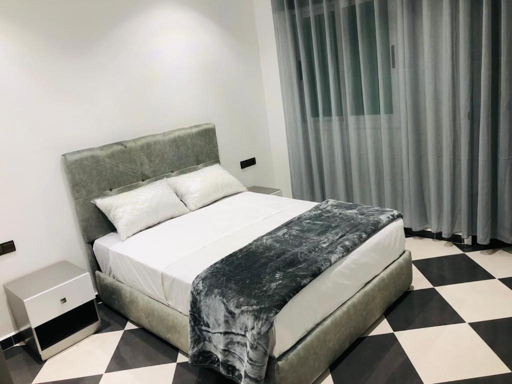 Dina Apartments 프니데크 외부 사진