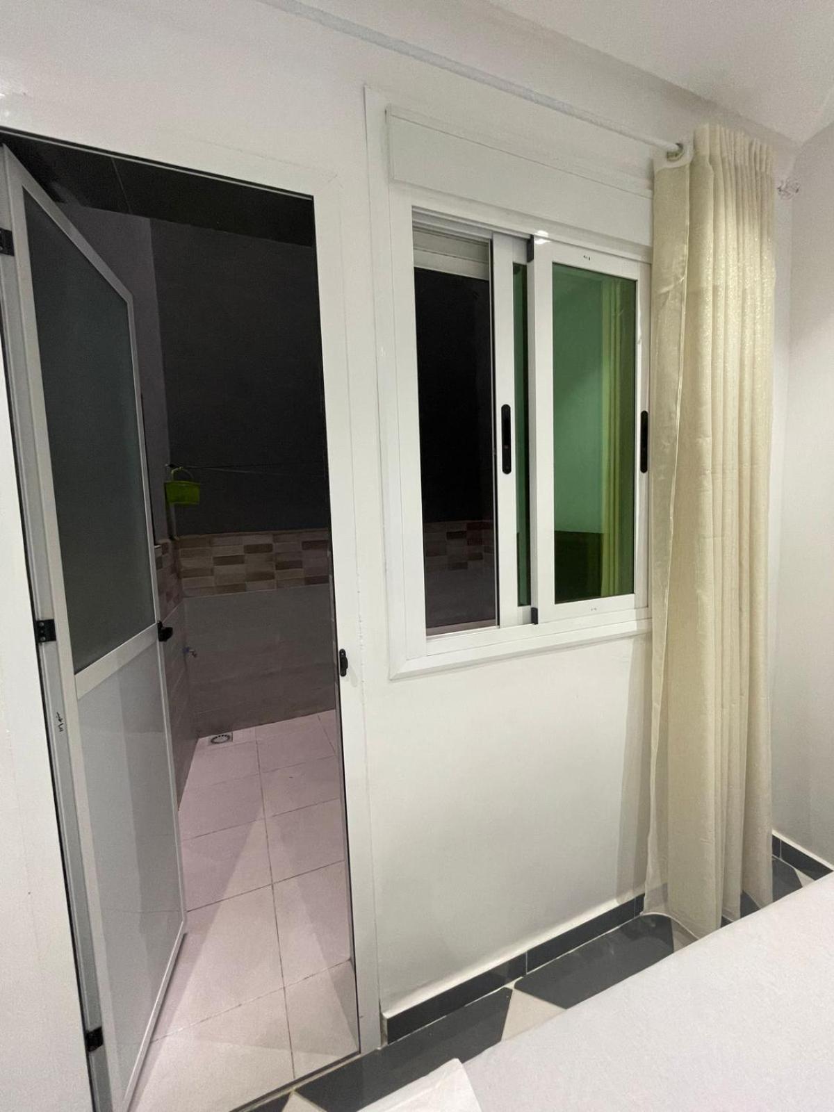 Dina Apartments 프니데크 외부 사진